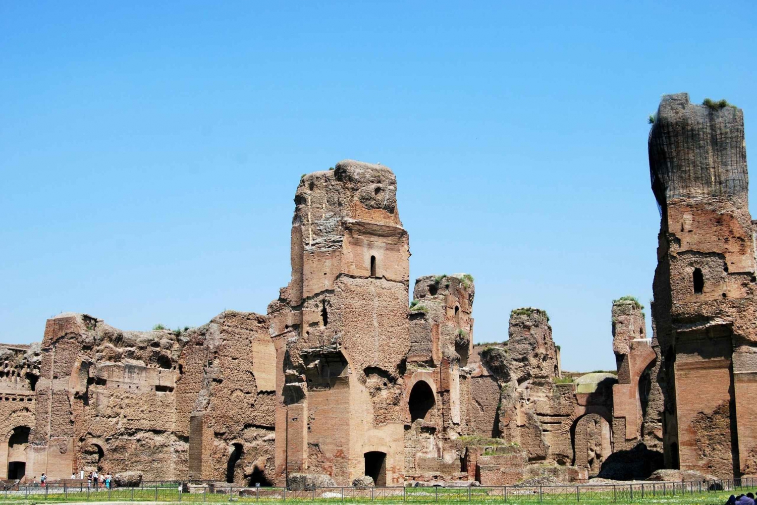 Baths of Caracalla Outdoor Walking Tour With Entry Ticket