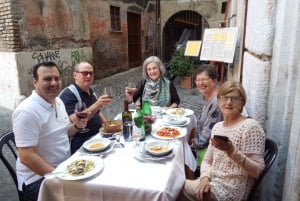 Campo De' Fiori Market and Trevi Food & Wine Tour