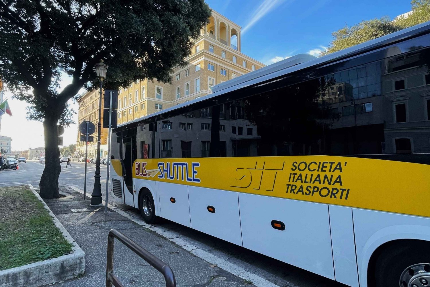 Civitavecchia Port: Shuttle Bus to/from Rome Termini Station
