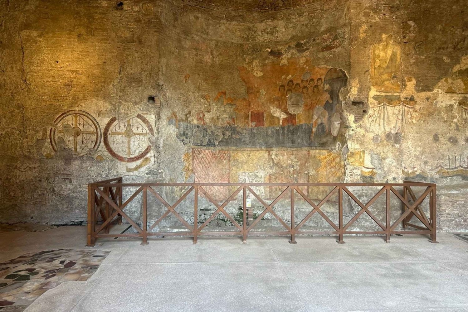 Rome: Domus Tiberiana, Roman Forum, and Palatine Hill Tour