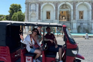 E-Tuk Tour: Express Highlights of Rome