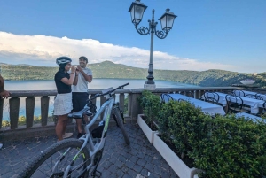EBike Roman Castles : Papal Palace & Lake (Train from Rome)