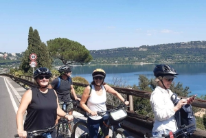EBike Roman Castles : Papal Palace & Lake (Train from Rome)