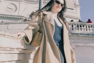 Enjoy your photos alone in Rome