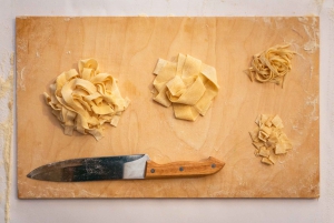 Fettuccine e tiramisù: lezione di cucina con vino e limoncello