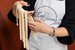 Fettuccine e tiramisù: lezione di cucina con vino e limoncello