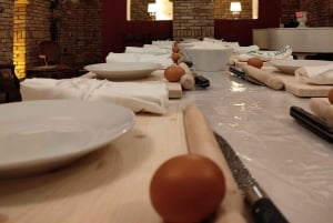 Rome: Fettucine and Tiramisu Class near the Spanish Steps