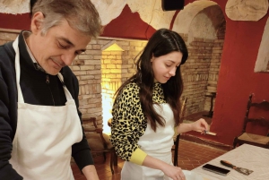 Rome: Fettucine and Tiramisu Class near the Spanish Steps