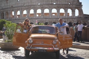 Fiat 500 vintage car tour with pro photographer in Roma