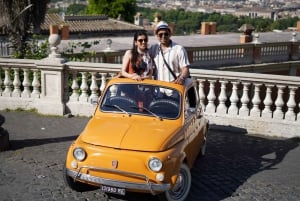 Fiat 500 vintage car tour with pro photographer in Roma