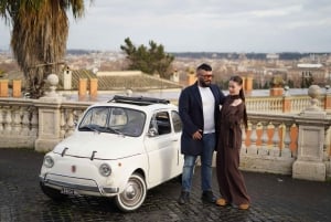 Fiat 500 vintage car tour with pro photographer in Roma