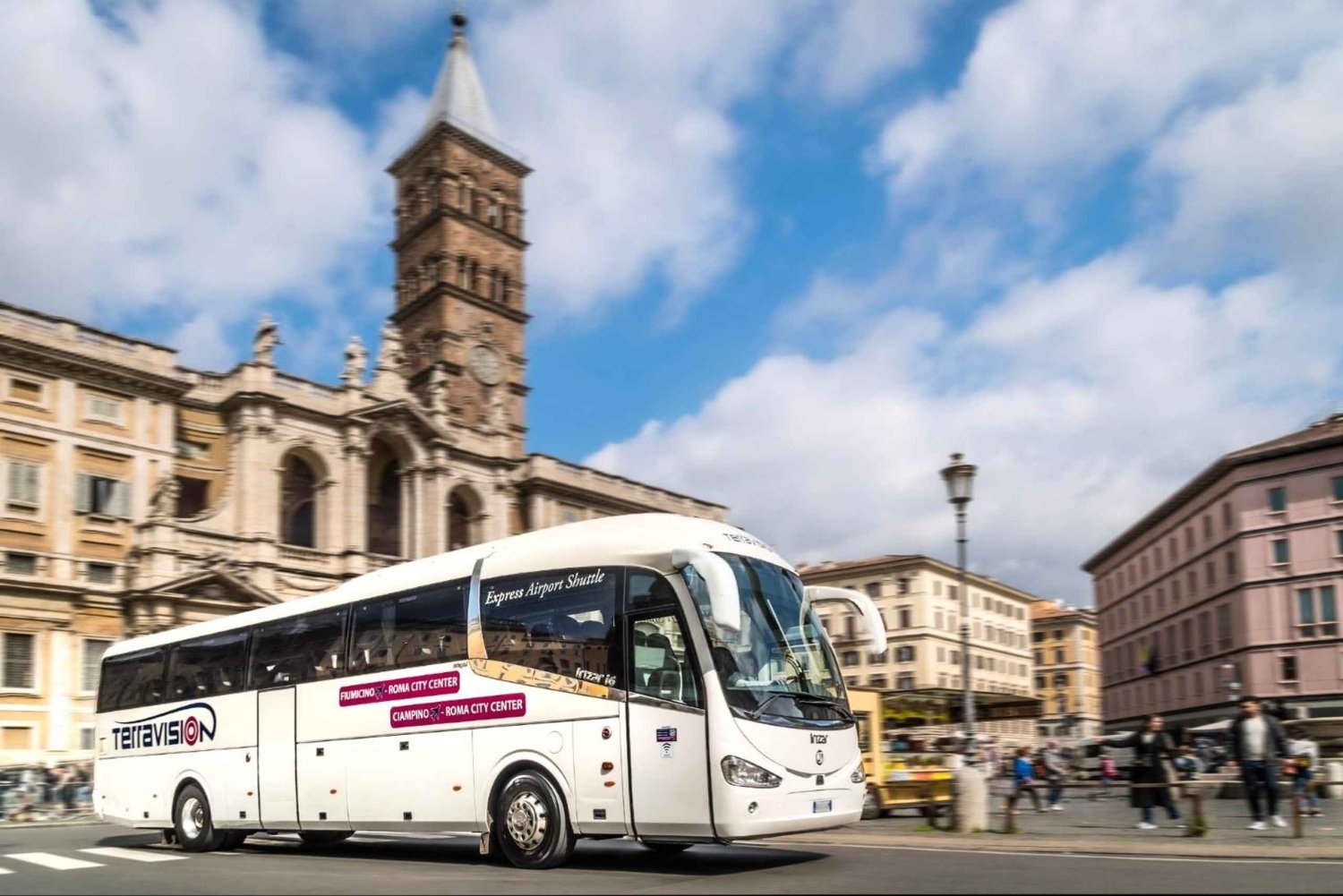 Fiumicino: trasferimento in autobus da/per la Città del Vaticano (senza fermate intermedie)