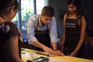 Rome: Fresh Pasta-Making Class with Local Italian Chef