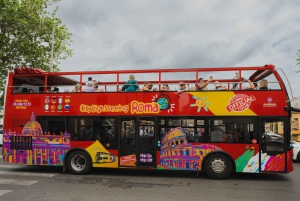 En bus à arrêts à arrêts multiples : visite en arrêts multiples de Rome et transfert en bus