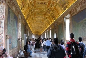 Da Civitavecchia: Tour dei Musei Vaticani e della Cappella Sistina