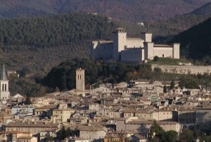 Roomasta: Tutustu Casciaan ja Spoletoon koko päivän kierros