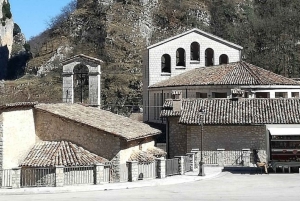 Från Rom: Upptäck Cascia och Spoleto på en heldagsutflykt