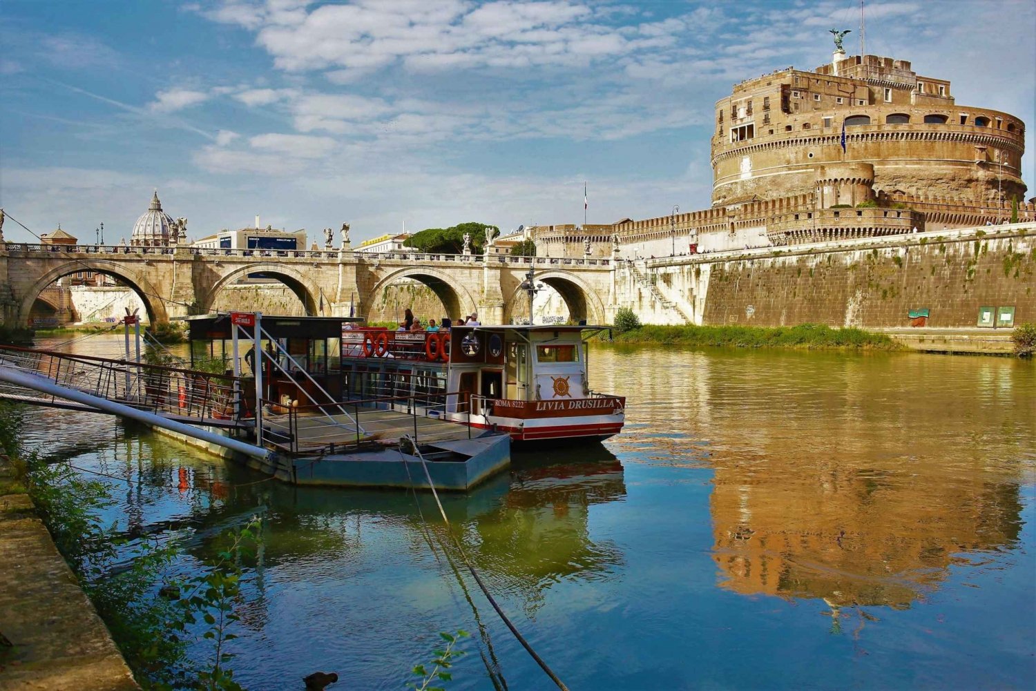 Take-a-Champagne-Cruise-on-the-Tiber-River