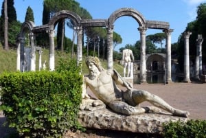 From Rome: Hadrian's Villa & Villa d'Este Day Trip & Lunch