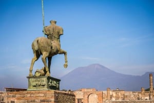 Da Roma: Gita di un giorno a Pompei e al Vesuvio con pranzo