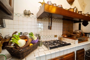 Roomasta: Lämpöiset lähteet, maatilalounas ja kyläretki