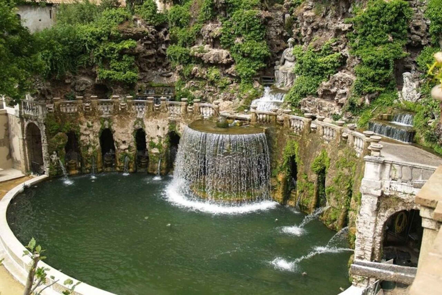 Desde Roma: Excursión guiada de un día a los Jardines de Tivoli y la Villa Adriana