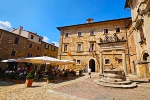 Da Roma: Colline toscane, degustazione di vini e pranzo a Montepulciano