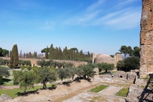 Roomasta: Villa d'Este ja Hadrianuksen huvila -kierros lounaalla.