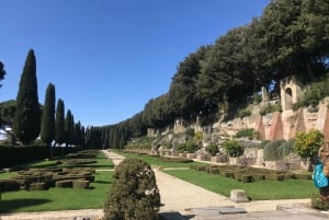 Gandolfo: Minibustur til den pavelige villa Castel Gandolfo