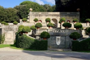 Gandolfo: Minibustur til den pavelige villa Castel Gandolfo