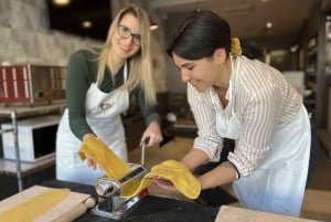 Rome: Pasta and Gelato Cooking Class with Wine or Beer