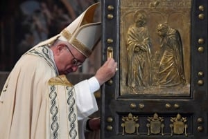 ジュビリー2025サンピエトロと聖なる扉への予約入場