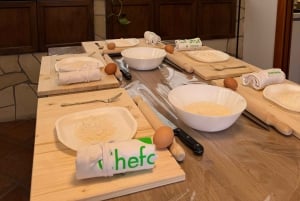 Warsztaty kulinarne: makaron i tiramisù z winem na Piazza Navona