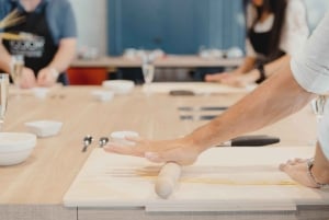 Pasta- og Tiramisù-produksjon i hjertet av Roma