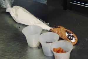 Roma: lezione di cucina e preparazione di cannoli, gelato e tiramisù