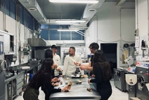 Roma: lezione di cucina e preparazione di cannoli, gelato e tiramisù