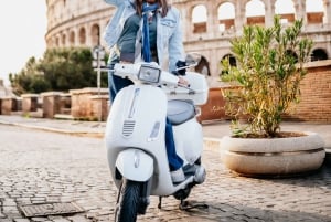 Photo Shoot in Rome with Vespa And Vintage Fiat 500 Options