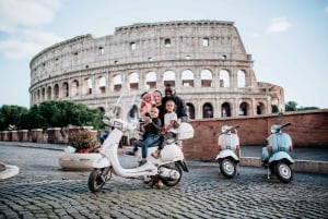 Photo Shoot in Rome with Vespa And Vintage Fiat 500 Options