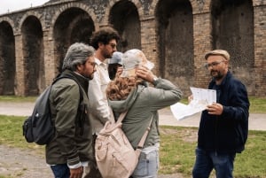 Pompeji ja Herculaneum suurnopeusjunalla Roomasta ja lounas