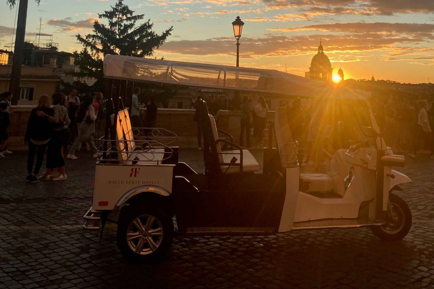 Visita nocturna privada de 2 horas por Roma con Etuk