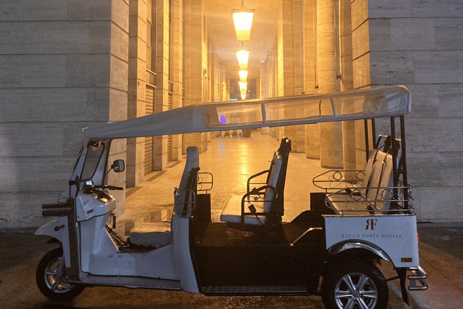 Visita nocturna privada de 2 horas por Roma con Etuk