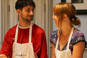 Lezione privata di pasta e tiramisù con vino illimitato