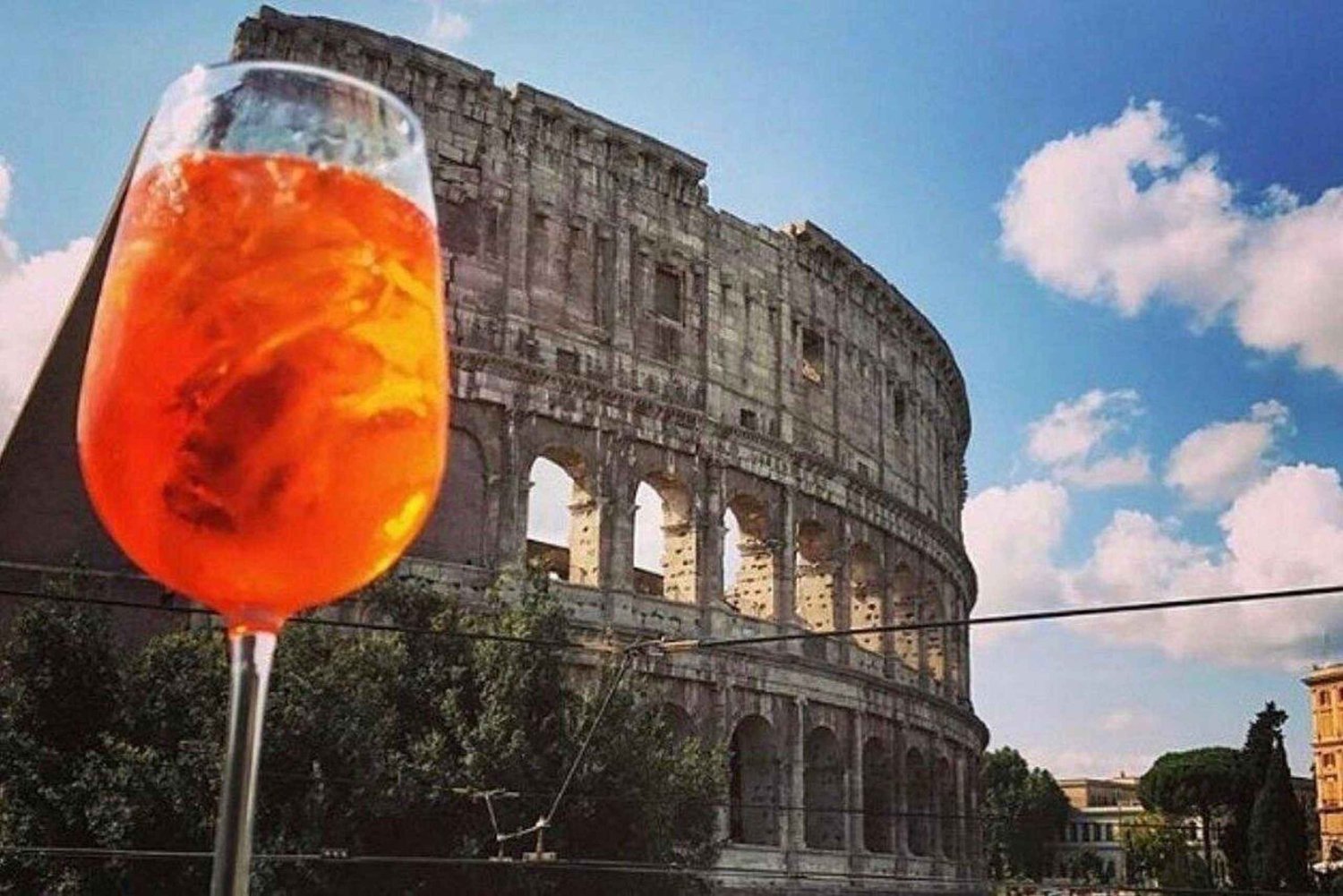 Private Rome Squares Walk & Colosseum View Dinner