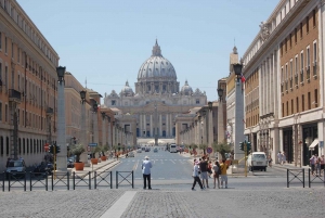 Private Vatican: Tour of Museums, Sistine C & St. Peter's