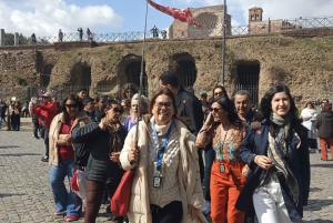 Rome: Colosseum, Palatine Hill, & Roman Forum Walking Tour