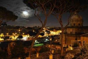 Rome in 2 hour: Private Golf Cart nighttime Sightseeing Tour