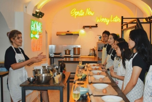 ローマ：ファミリー向けパスタ＆ティラミス料理教室（2-in-1）