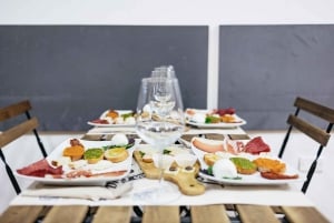 Rome: Food Tour with Unlimited Food & Barolo Wine