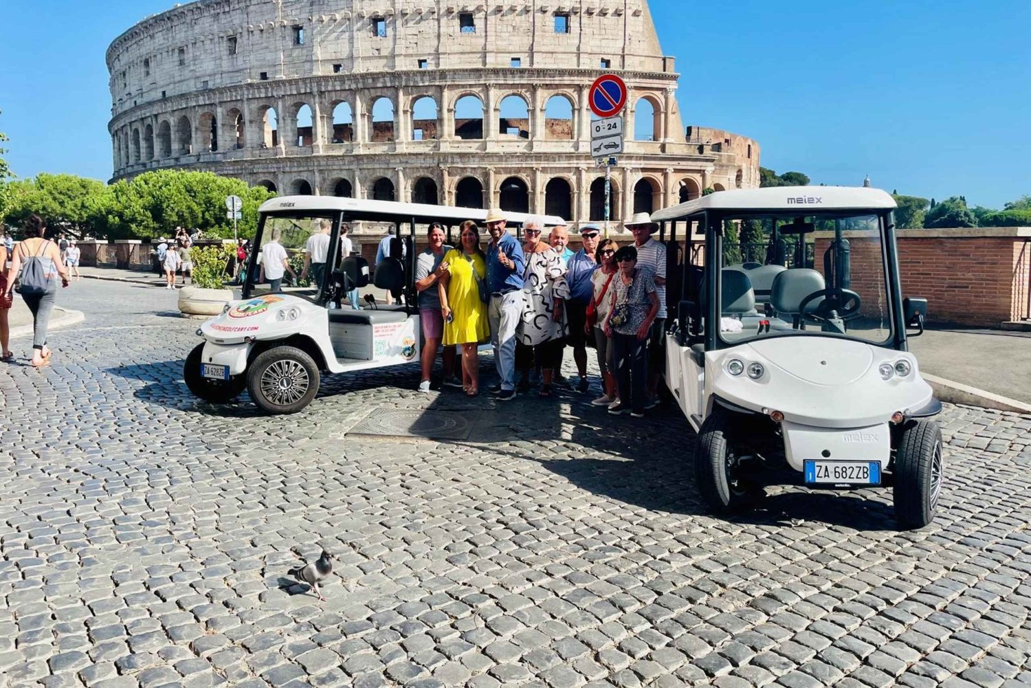 ローマ:4時間のデラックスゴルフカートによるパーソナライズド観光ツアー