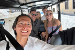 ローマ:4時間のデラックスゴルフカートによるパーソナライズド観光ツアー